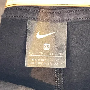1226 | Nike Funnel Neck Raglan Sleeve Relaxed Athletic‎ Hoodie Black Womens XS thumbnail 5