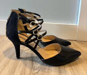 Liz Claiborne Heels Leather thumbnail 1