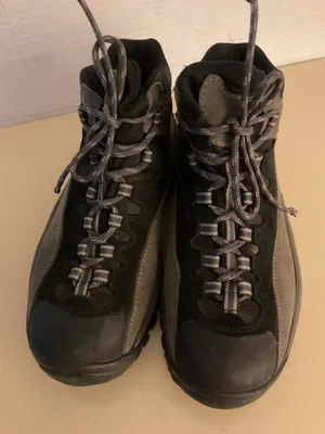 Asolo Women's Gray and Black suede Hiking boots Size 6.5 thumbnail 2
