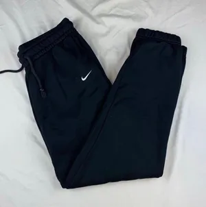 Nike sweatpants thumbnail 1