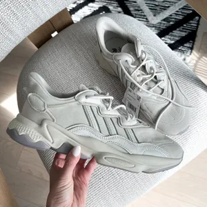 NWT Adidas Ozweego Low-Top Sneakers in Gray thumbnail 3