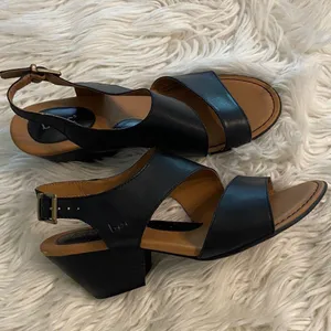 BOC Leather Women's Sandals size 10 see all photos for condition color black thumbnail 1