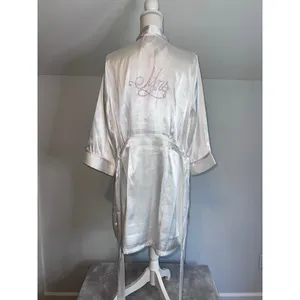 Women's Linea Donatella White & Pink Satin Robe & Chemise Set S thumbnail 3
