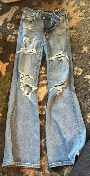 American Eagle Jeans thumbnail 1
