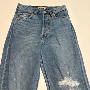 Levi's Ribcage Straight Ankle Jeans Women 27 Blue Distressed High Rise 0318 thumbnail 1