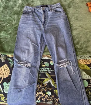 Hollister Jeans thumbnail 1