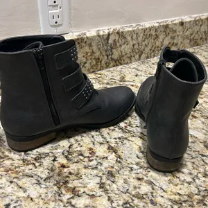 Booties Elegant Black Studded Ankle Booties 8 1/2 M Diba thumbnail 5