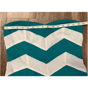 YA Los Angeles‎ Chevron Mini Dress Green White Medium Striped Summer Party thumbnail 3
