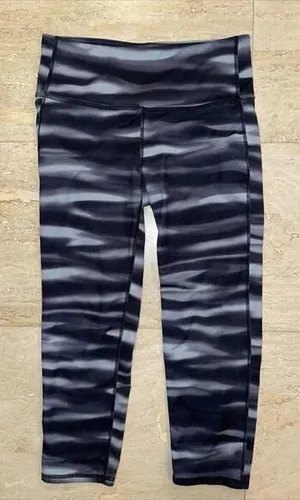ATHLETA Capri Cropped Pants‎ Athletic Yoga Run Black Gray S thumbnail 1