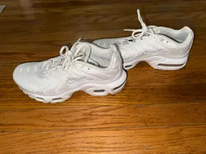 Nike Air Max Plus TN Triple White – Youth 5Y (Fits Women’s 6.5) thumbnail 3