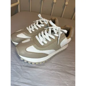 Blondo Lily Waterproof Platform Sneakers Beige White Women’s Size 9 thumbnail 2