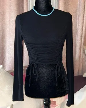 Publix Size M Long Sleeve Black Ribbed Crop Top thumbnail 1