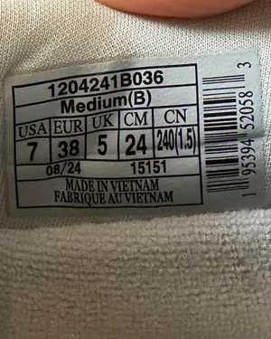 Women’s Brooks Revel 7 Oyster Gray Running Tennis Shoes (Size 7) thumbnail 3