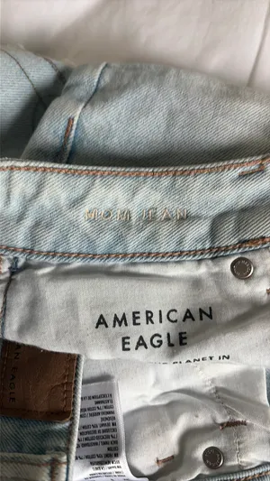 Light Wash American Eagle Mom Jeans  thumbnail 2