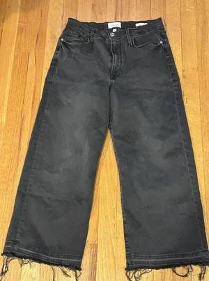 FRAME denim women’s jeans black washed frayed hem high rise Ali wide crop Sz 30 thumbnail 1