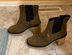 Free People James Chelsea Lug Sole Boots in Brown/Olive Green thumbnail 6