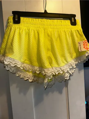 NWT FREE PEOPLE Movement Tip Off Shorts With Lace Trim - Sour Citrus $38MSRP thumbnail 2