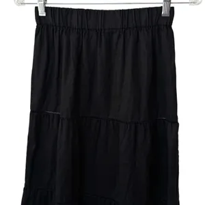 Saks Fifth Avenue 100% Linen Black Tiered Pull On Skirt Coastal Resort Travel XS thumbnail 6