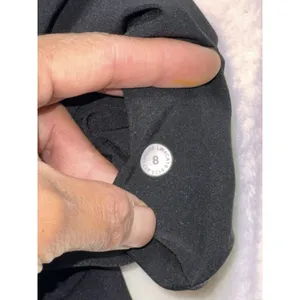 Lululemon Women's On the Move Pant Black Mid Rise Travel Size 8 thumbnail 4
