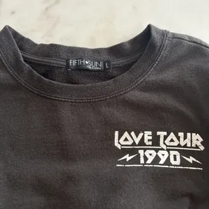 Fifth Sun Love Tour 1990 Cropped Sweatshirt Black Drawstring Toggle Size Large thumbnail 3