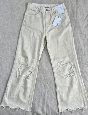 Vervet Distressed Crop Ivory Jeans thumbnail 3