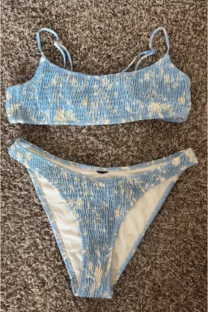 Triangl Bikini Set thumbnail 1