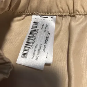 Zara beige hi waist adjustable flat front Shorts thumbnail 5