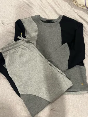 Adrienne Vittadini Womens Gray & Black Colorblock Sweatshirt & Pants Set Size M thumbnail 1