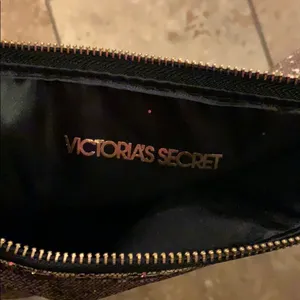 Victoria’s Secret Gold Clutch thumbnail 5