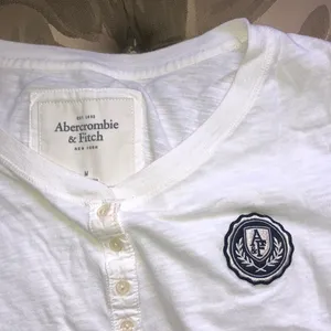 Abercrombie White Top thumbnail 2