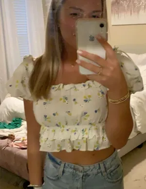 Zara crop top thumbnail 1