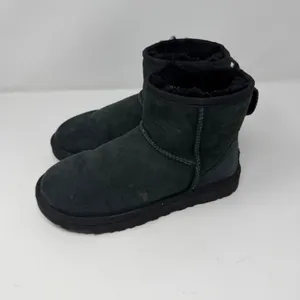 UGG Classic Mini II Suede Shearling Ankle Boot Black Women Size 7 thumbnail 2