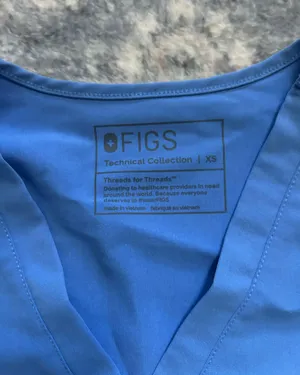 FIGS Scrubs Set thumbnail 4