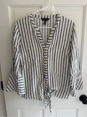 Ellen Tracy Linen Blend Striped Tie Front Bell Sleeve‎ Top Medium thumbnail 1