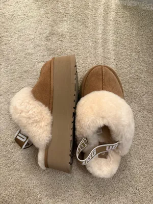 UGG Funkette Platform Slipper Sandals thumbnail 4