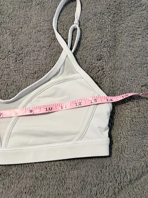 Lululemon sports bra size 4 thumbnail 2