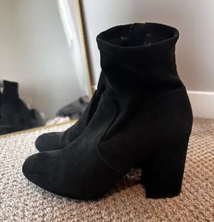 Black suede heel boots Size 7 thumbnail 1