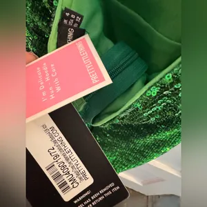 PrettyLittleThing Green Sequin Crossover Halter Bodycon Dress – US 8 – NWT thumbnail 3