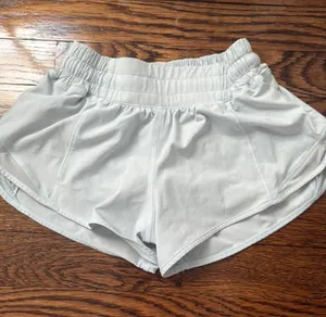 Lululemon Hotty Hot Shorts 2.5 thumbnail 1