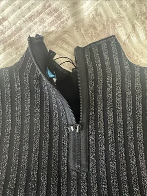 Sleeveless Metallic Black Stripe Mock Neck Crop Top thumbnail 4