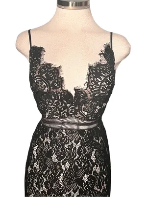 Superdown - Aria Lace Mini cocktail Dress Size XS NWOT thumbnail 3