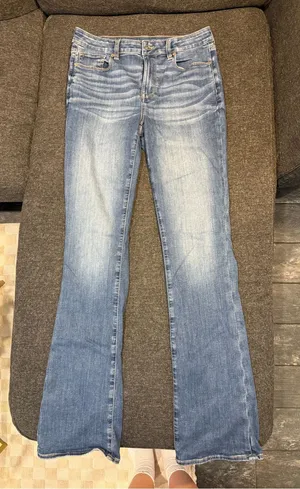 American Eagle High Rise Skinny Kick Jeans thumbnail 1