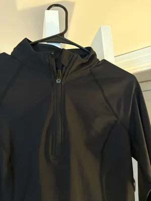 Old Navy Active Cropped Athletic Top thumbnail 2