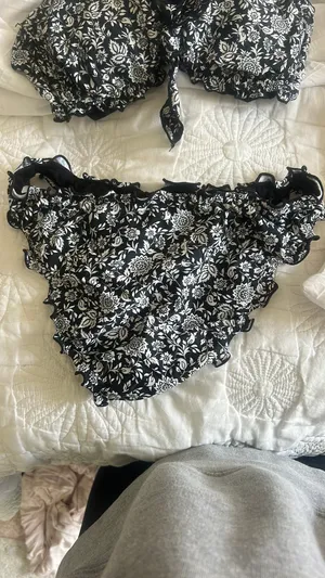 Bikini thumbnail 5