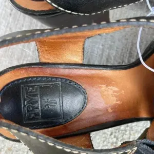 Frye Amy criss cross black leather heels size 8 Block Strappy thumbnail 4