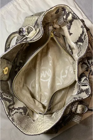 Michael Kors Handbag Leather thumbnail 7