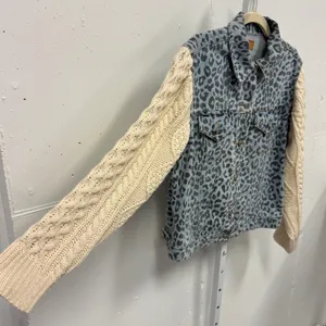 POL Leopard Print Denim Jacket Cable Knit Sleeves Blue Cream Small Oversized thumbnail 5