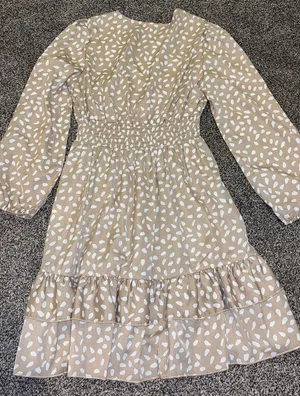 Dress thumbnail 2