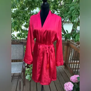 Apt. 9 Nice satin robe 🔥🔥 thumbnail 3