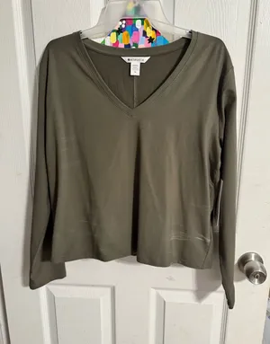 Athleta Top Women’s Long Sleeve thumbnail 1